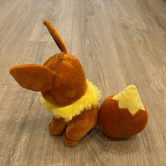 NEW Pokémon Soft Eevee Plush - Picture 3 of 4